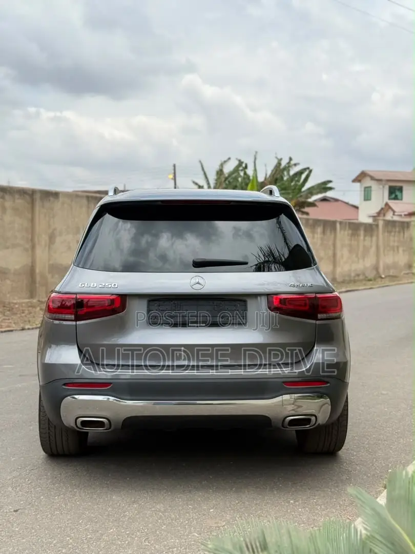 Mercedes-Benz GLB-Class 2021 Gray