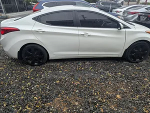 Hyundai Elantra Limited 2012 White