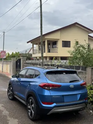 Hyundai Tucson Value FWD 2018 Blue
