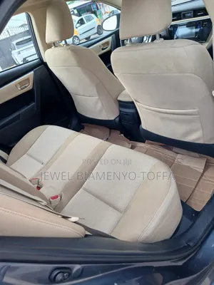 Toyota Corolla LE ECO 4dr Sedan (1.8L 4cyl CVT) 2017 Gray