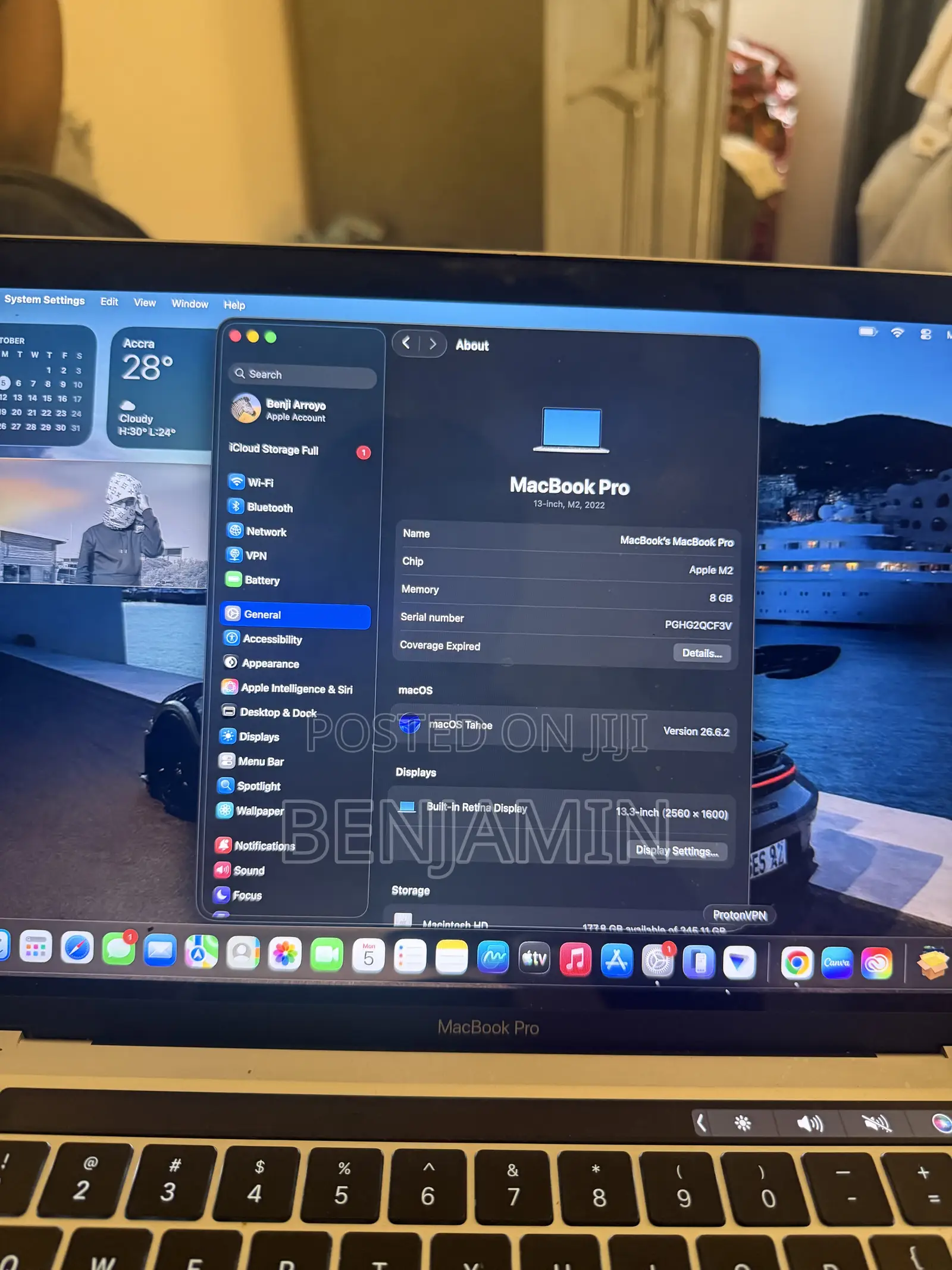 Laptop Apple MacBook Pro 2022 M2 8GB Apple M2 SSD 256GB