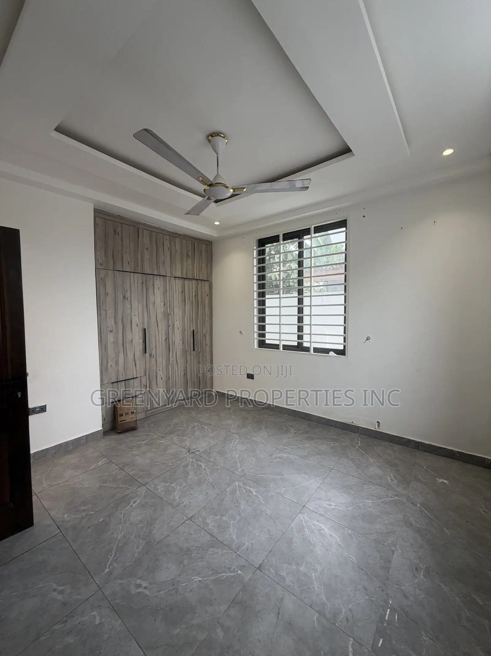 4bdrm House in School Junction, East Legon for rent