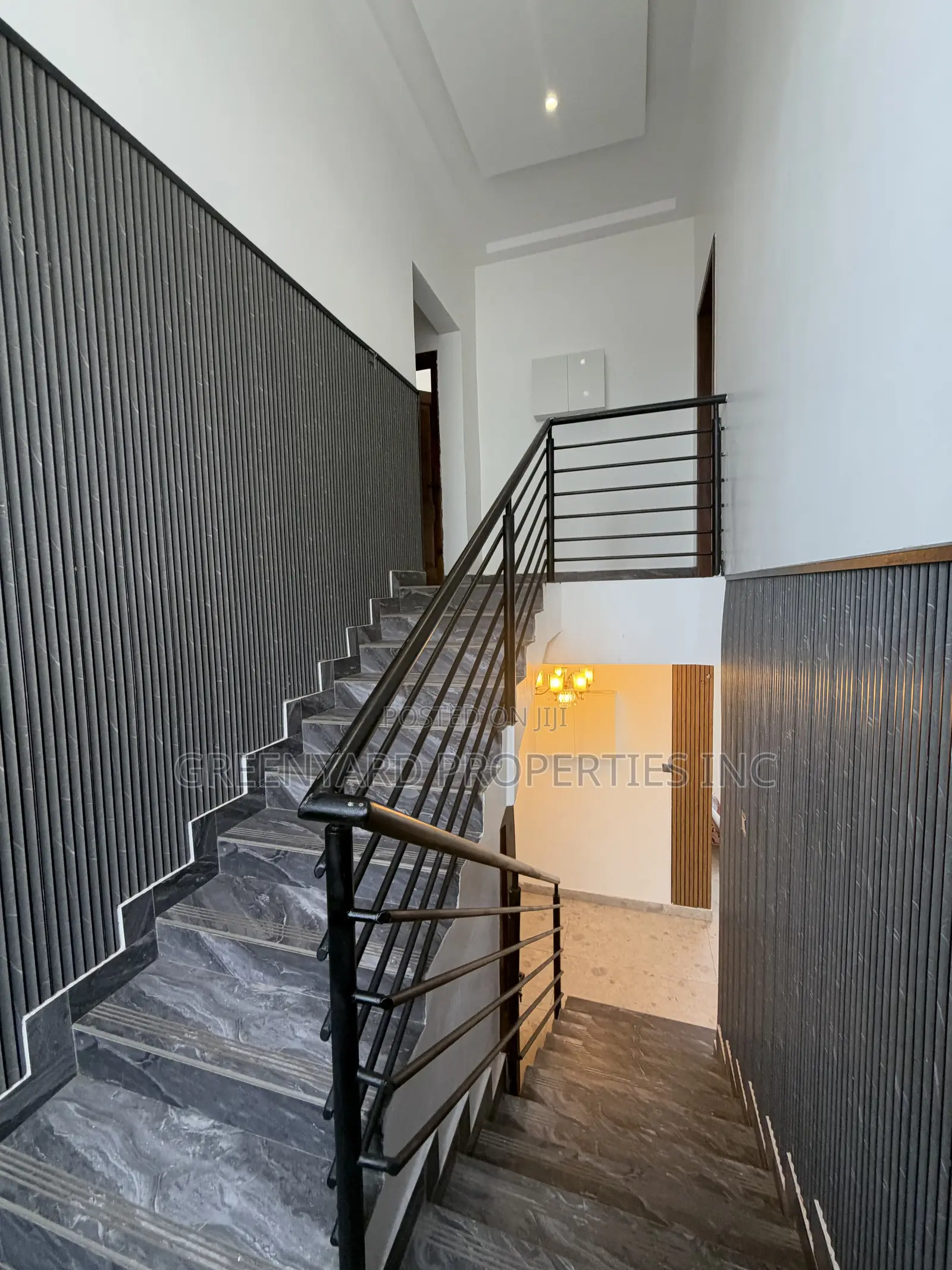 4bdrm House in School Junction, East Legon for rent