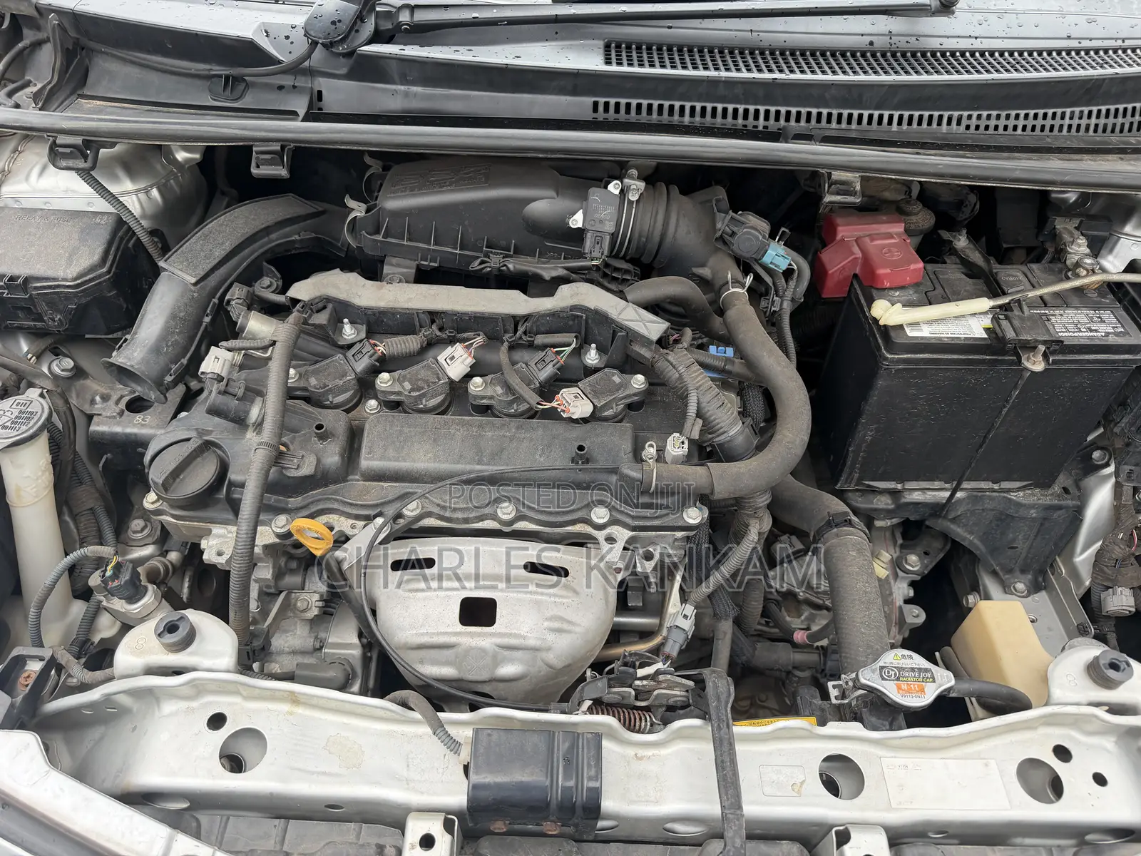 Toyota Vitz 1.3 FWD 5dr 2013 Silver