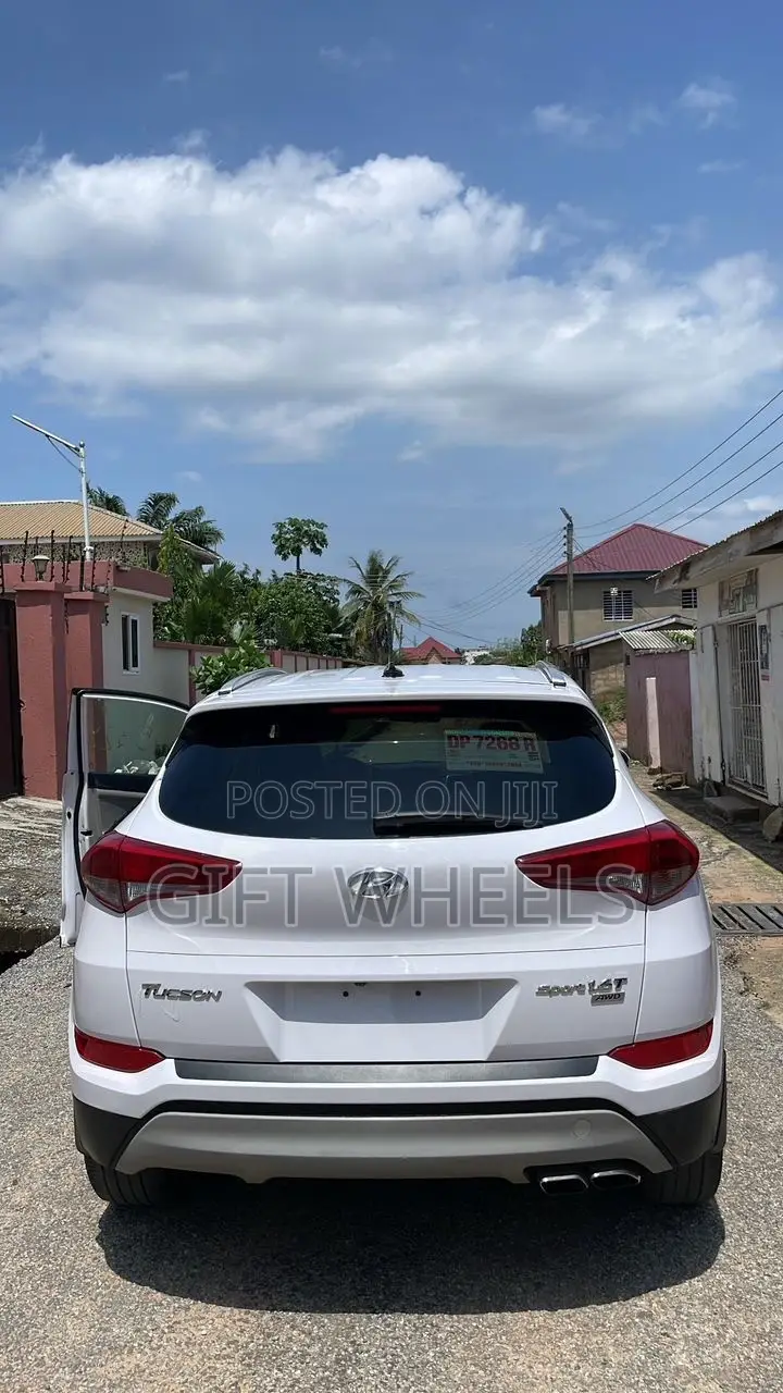 Hyundai Tucson Sport AWD 2017 White