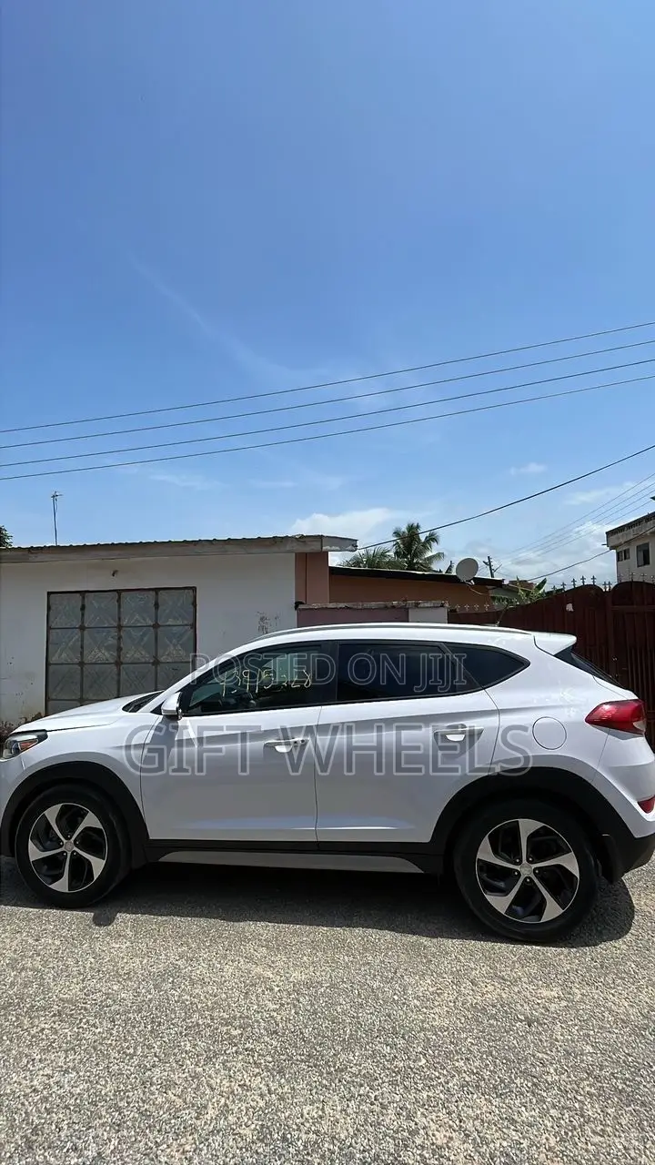 Hyundai Tucson Sport AWD 2017 White