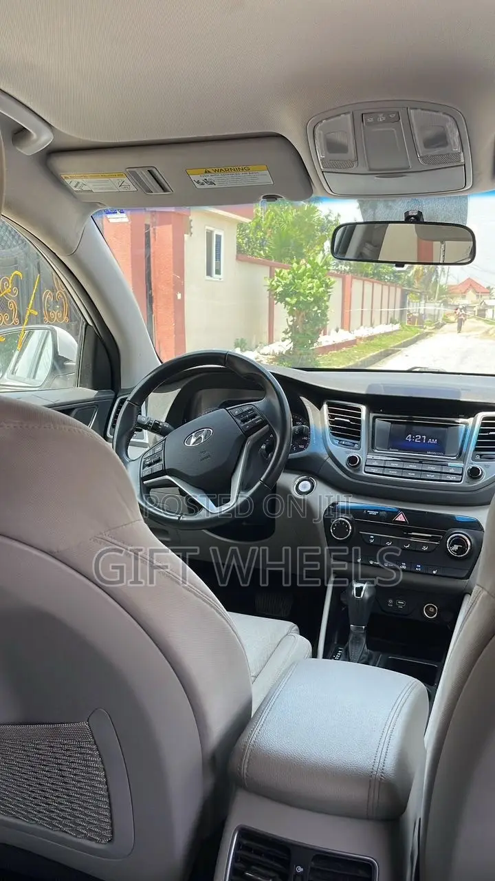 Hyundai Tucson Sport AWD 2017 White