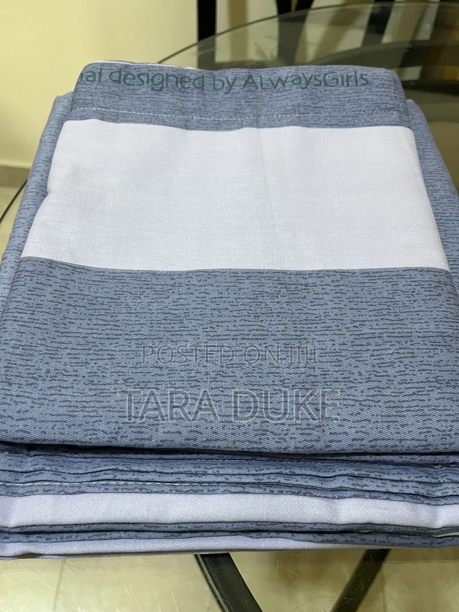 Beautiful Color Block Bedsheets for a Double Bed