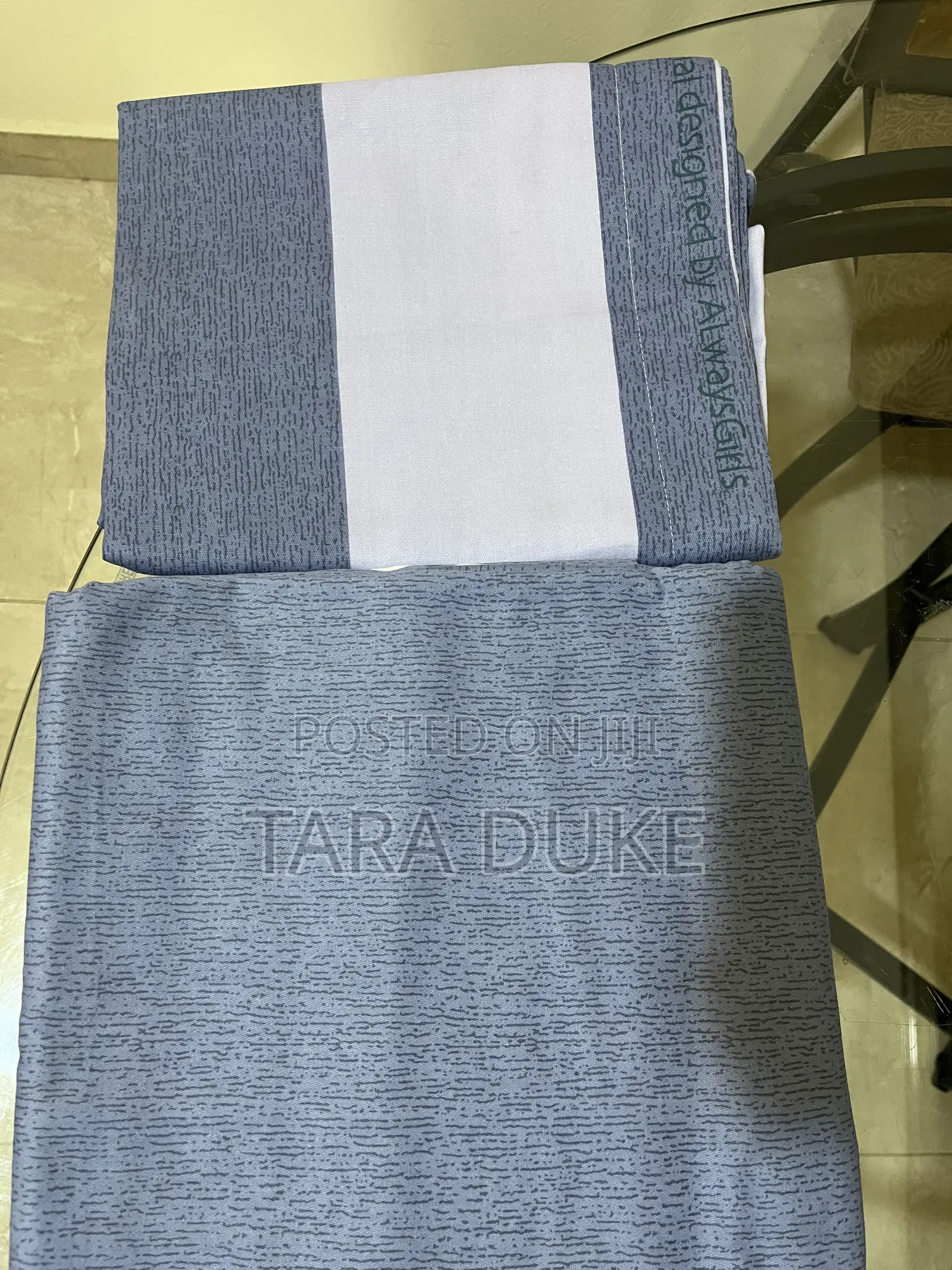 Beautiful Color Block Bedsheets for a Double Bed
