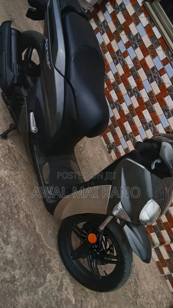 Yamaha Royal Star 2013 Gray