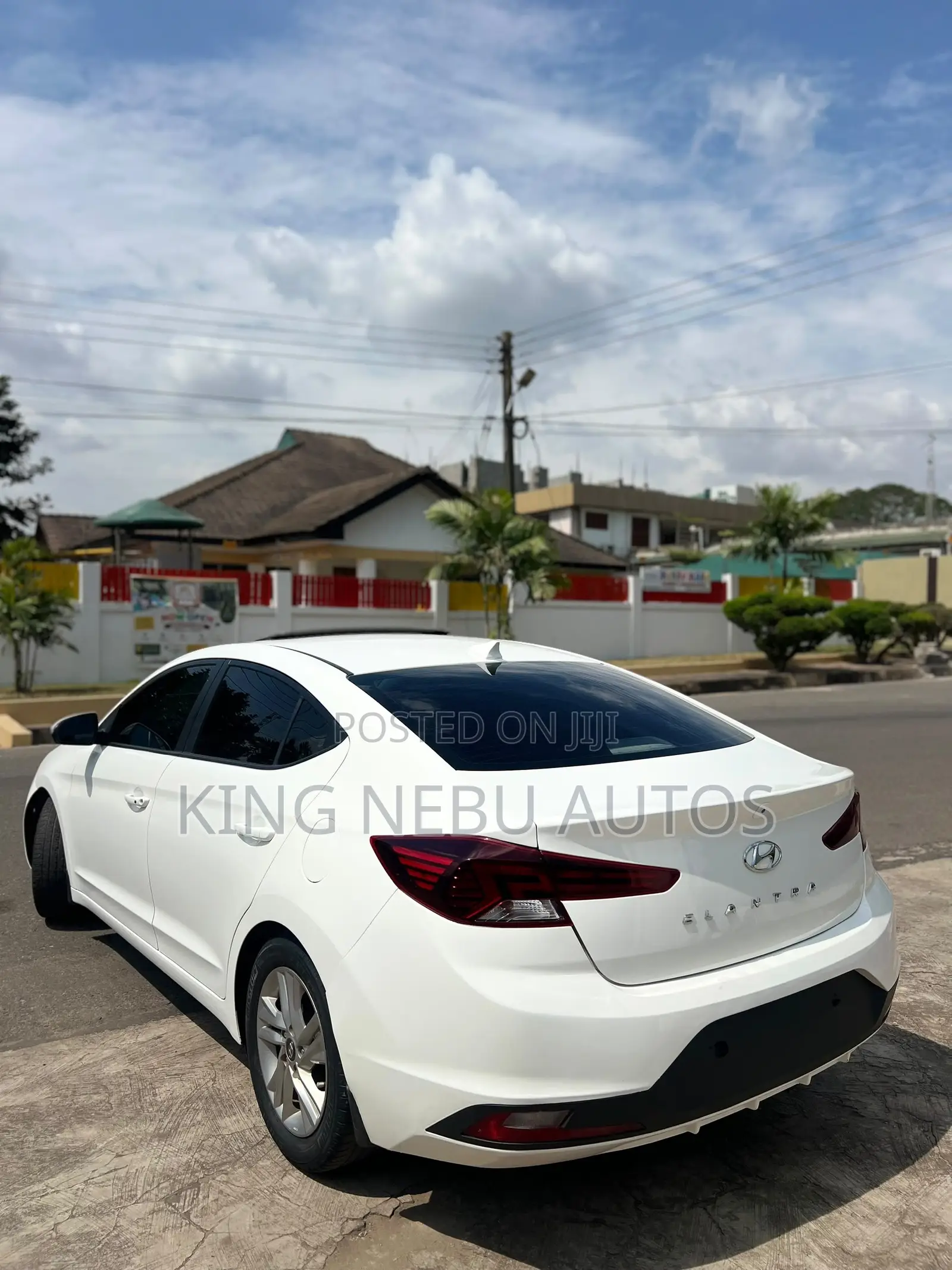 Hyundai Elantra Limited 2020 White