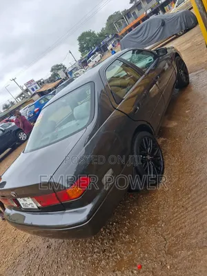 Toyota Camry 2001 Brown