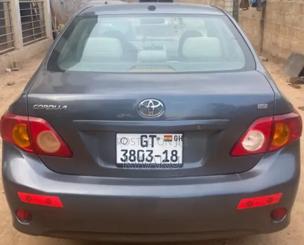 Toyota Corolla 2010 Gray