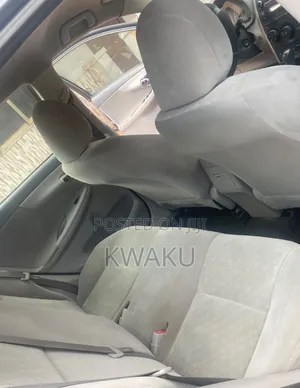 Toyota Corolla 2010 Gray