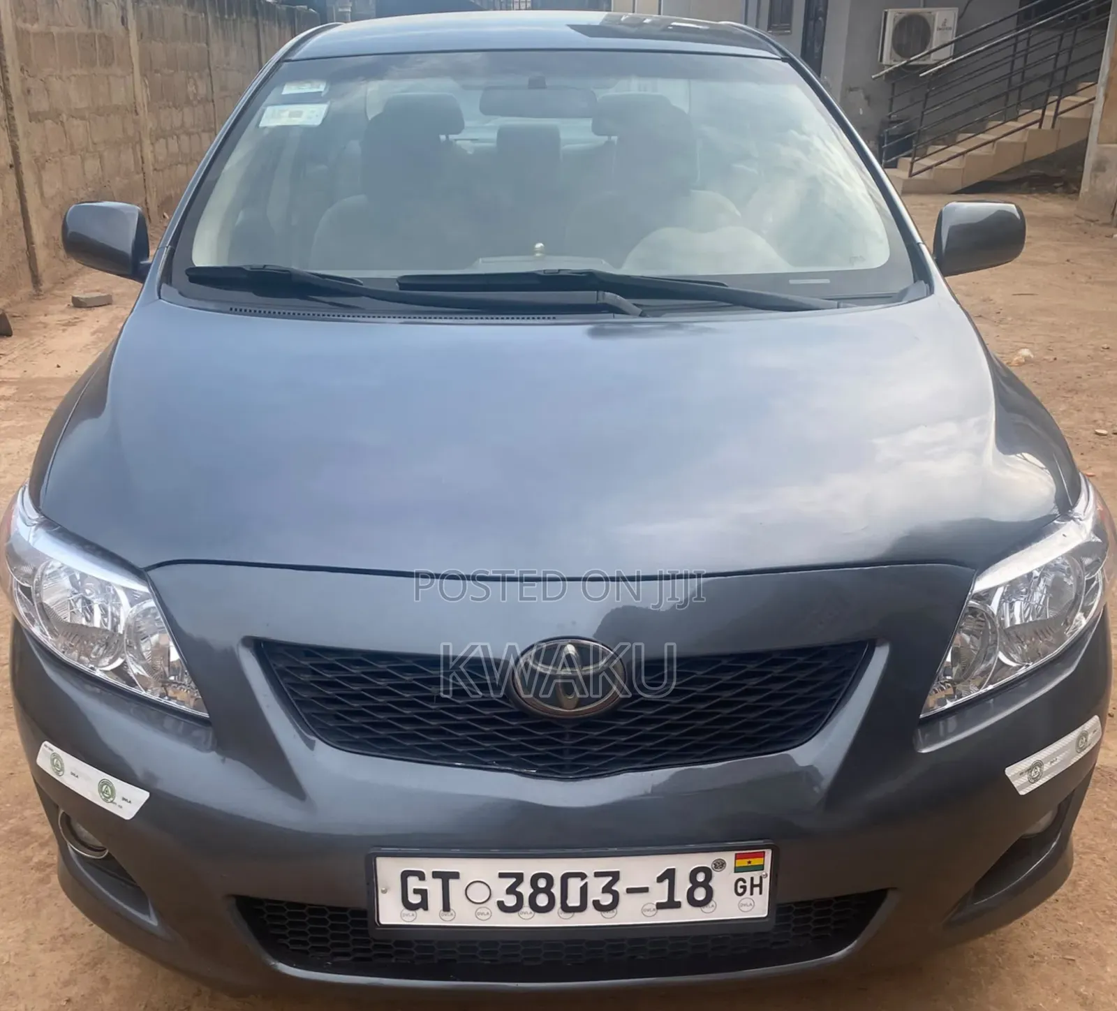 Toyota Corolla 2010 Gray