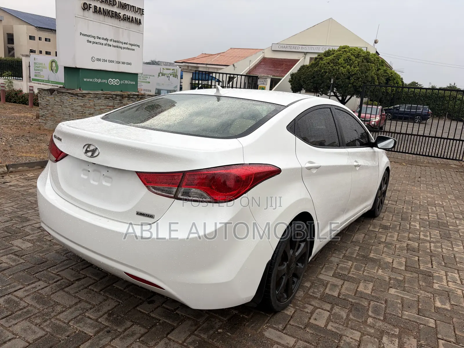 Hyundai Elantra Limited 2012 White