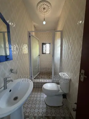 3bdrm Apartment in Redtop, Weija for rent