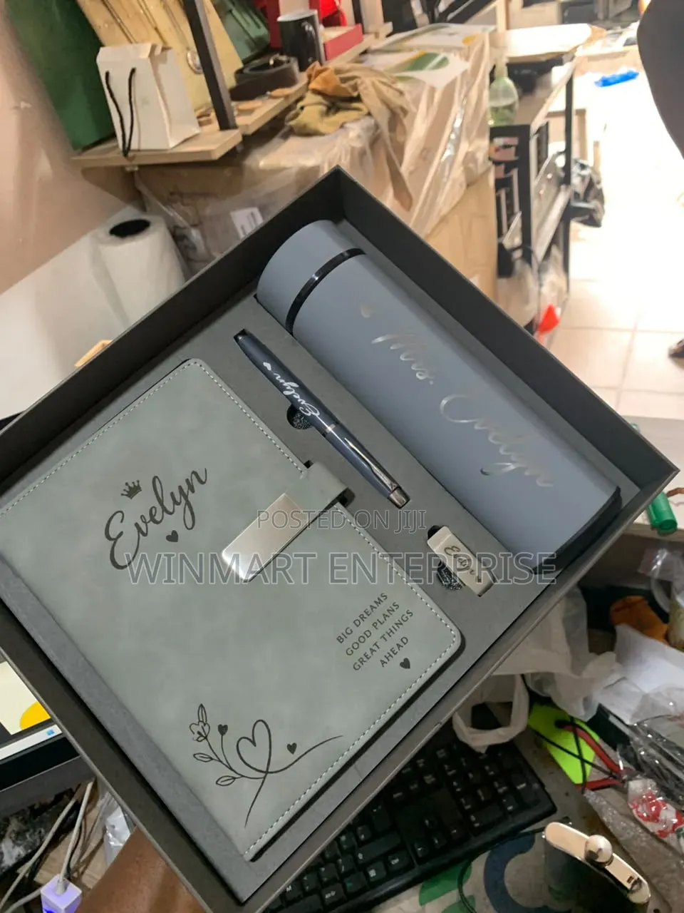 Customised Diary, Pen, Pendrive and Temperature Flask