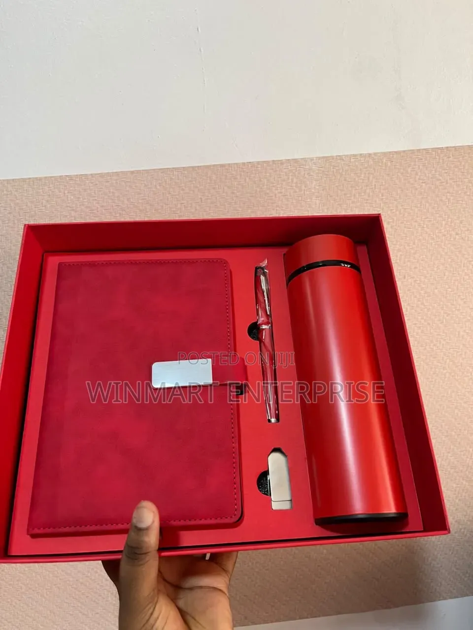 Customised Diary, Pen, Pendrive and Temperature Flask