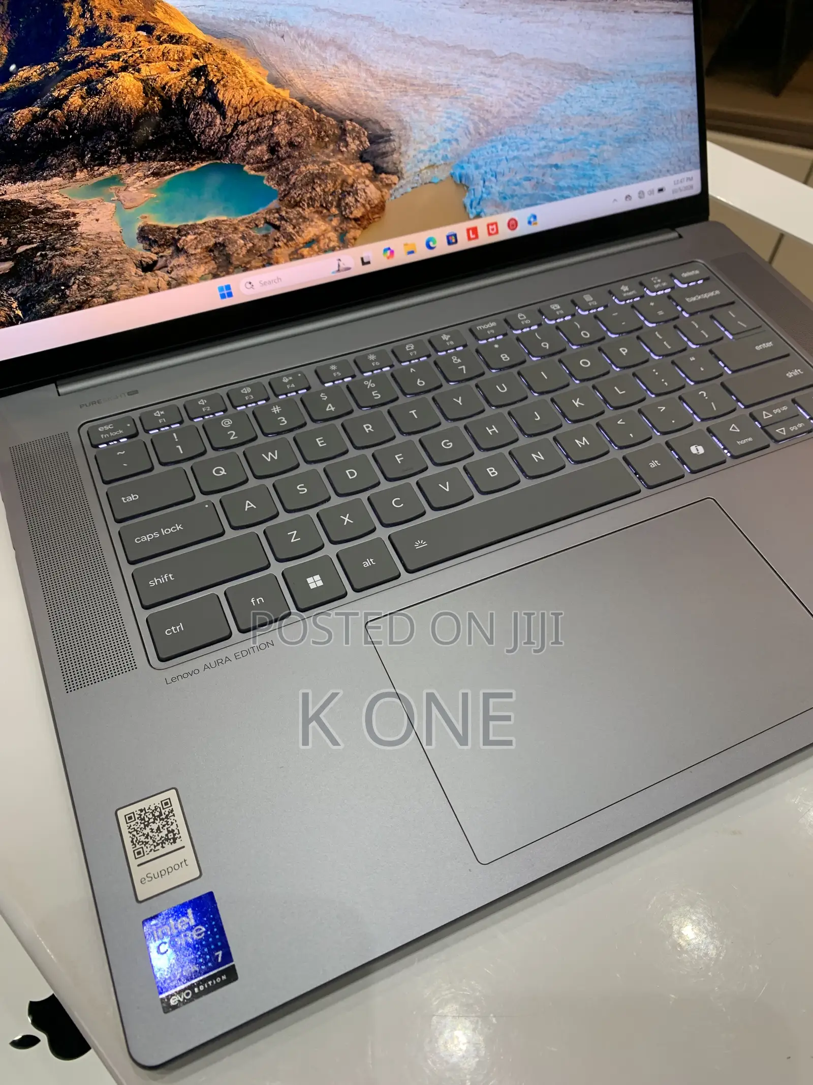 Laptop Lenovo Yoga Pro 9i Aura Edition 32GB Intel Core Ultra 7 SSD 1T