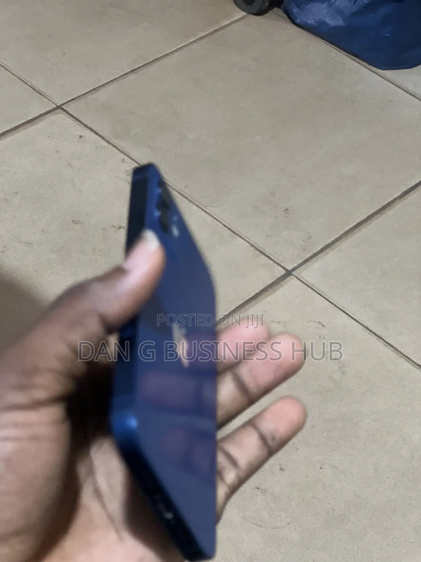 New Apple iPhone 12 64 GB Blue