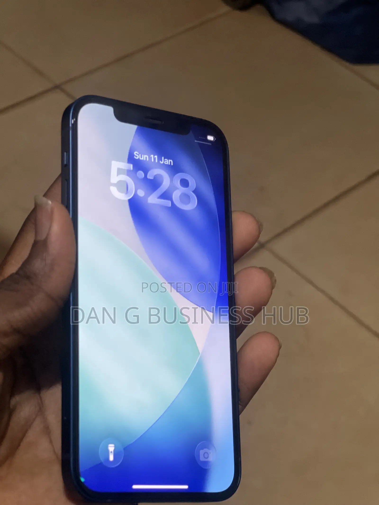 New Apple iPhone 12 64 GB Blue