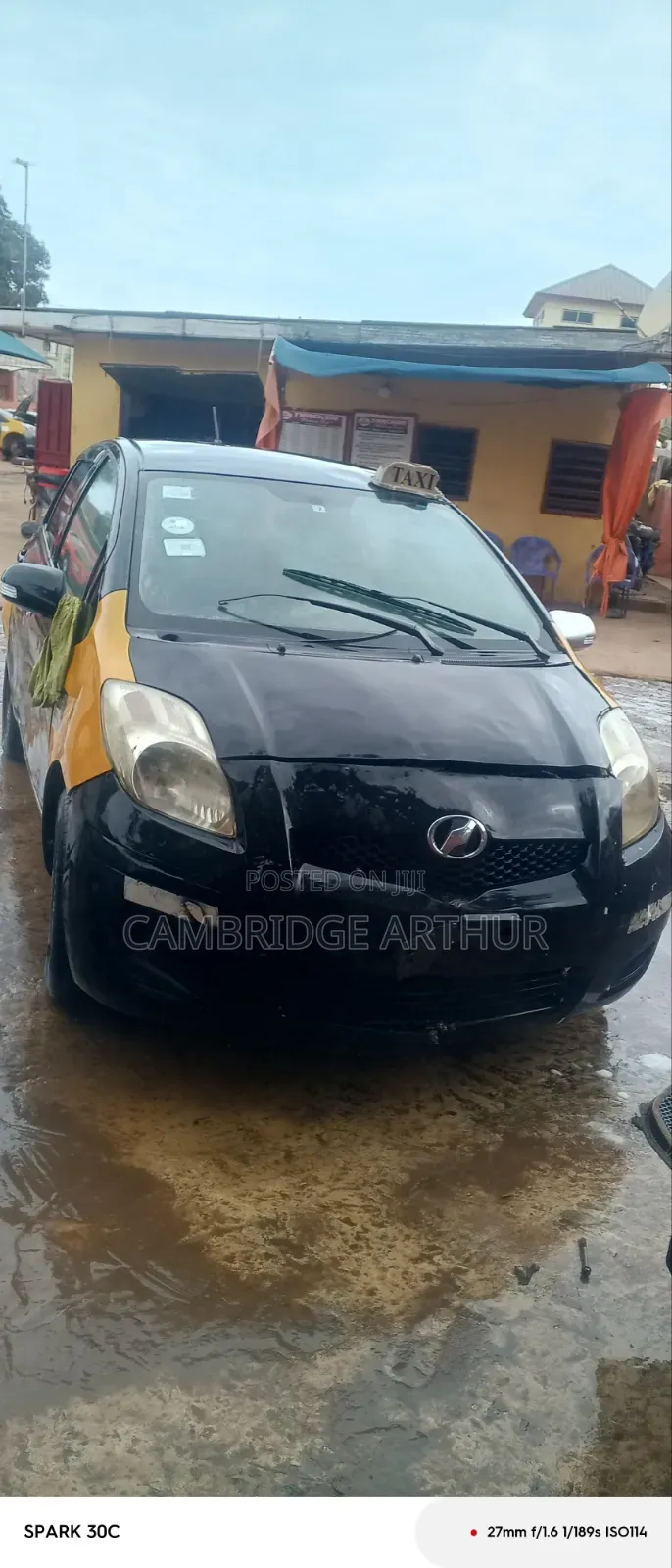 Toyota Vitz 1.3 FWD 3dr 2010 Black
