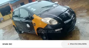 Toyota Vitz 1.3 FWD 3dr 2010 Black