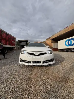 Toyota Camry 2014 White