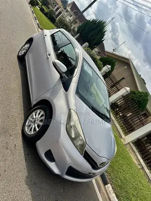 Toyota Vitz 1.3 AWD 5dr 2013