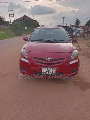 Toyota Belta 2010 Red