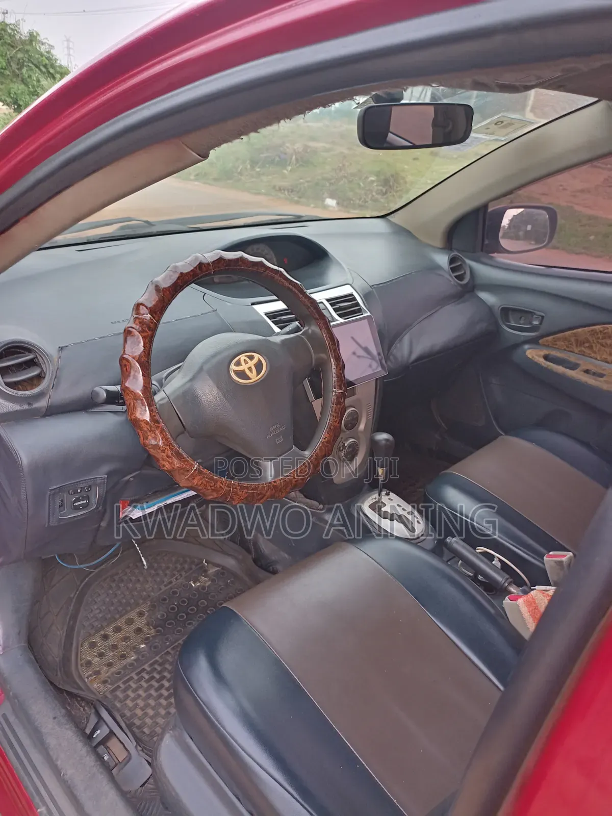 Toyota Belta 2010 Red