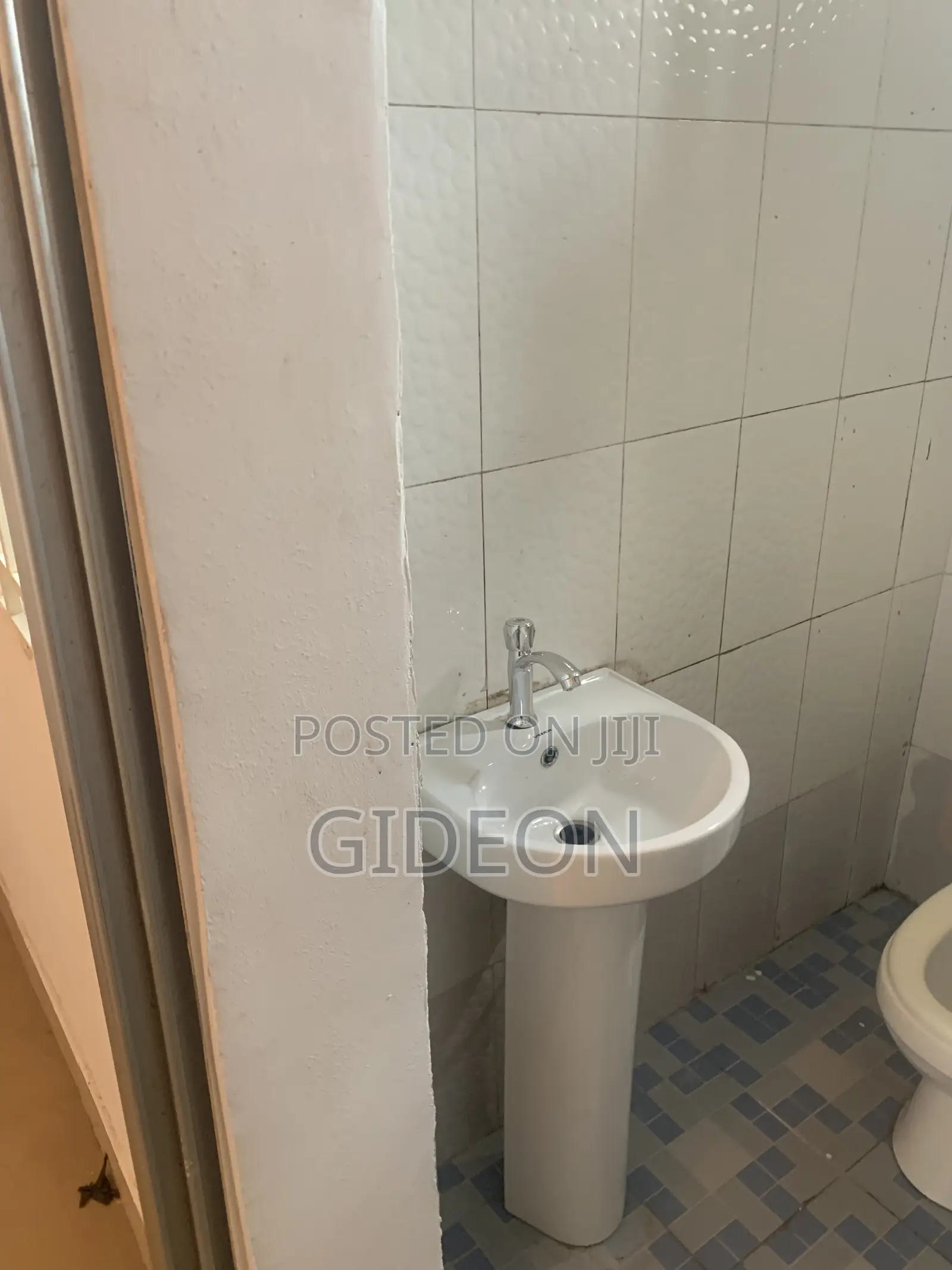 1bdrm Apartment in Delight Estate, Abofu for rent