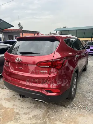 Hyundai Santa Fe 2018 Red