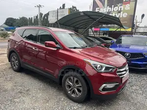 Hyundai Santa Fe 2018 Red