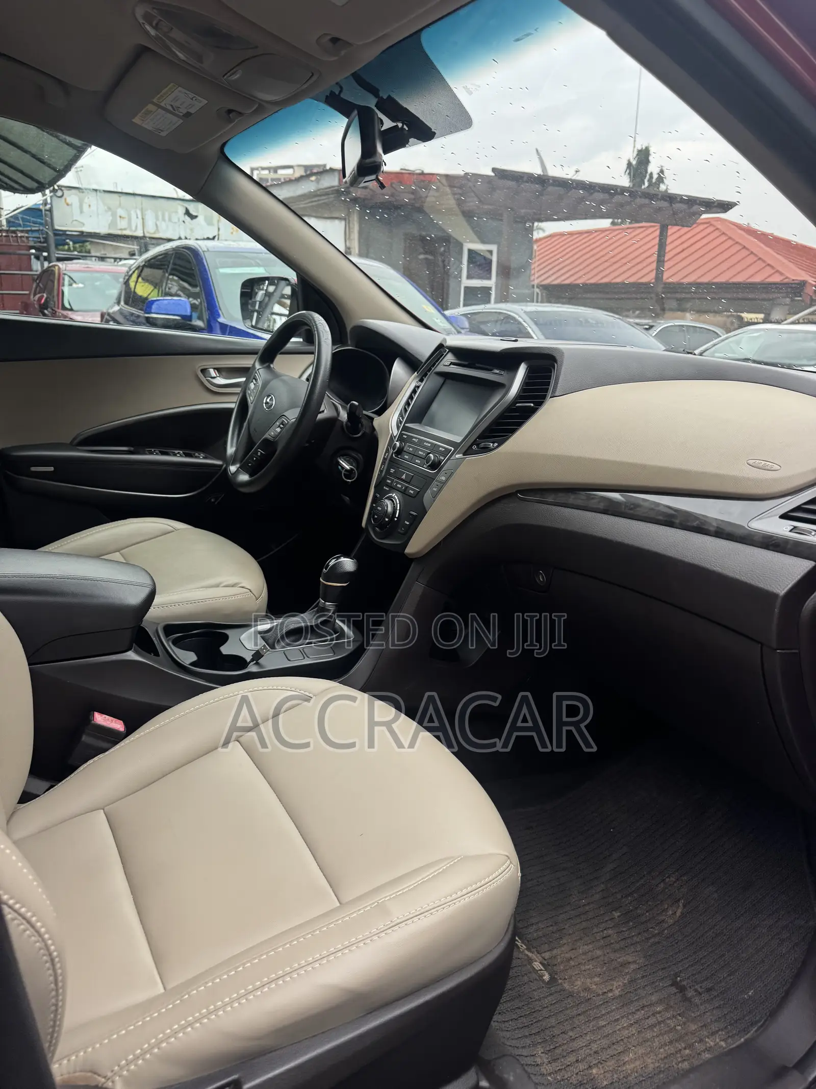 Hyundai Santa Fe 2018 Red