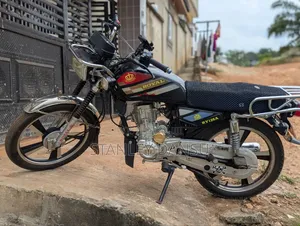 Royal Motorcycle 2025 Black