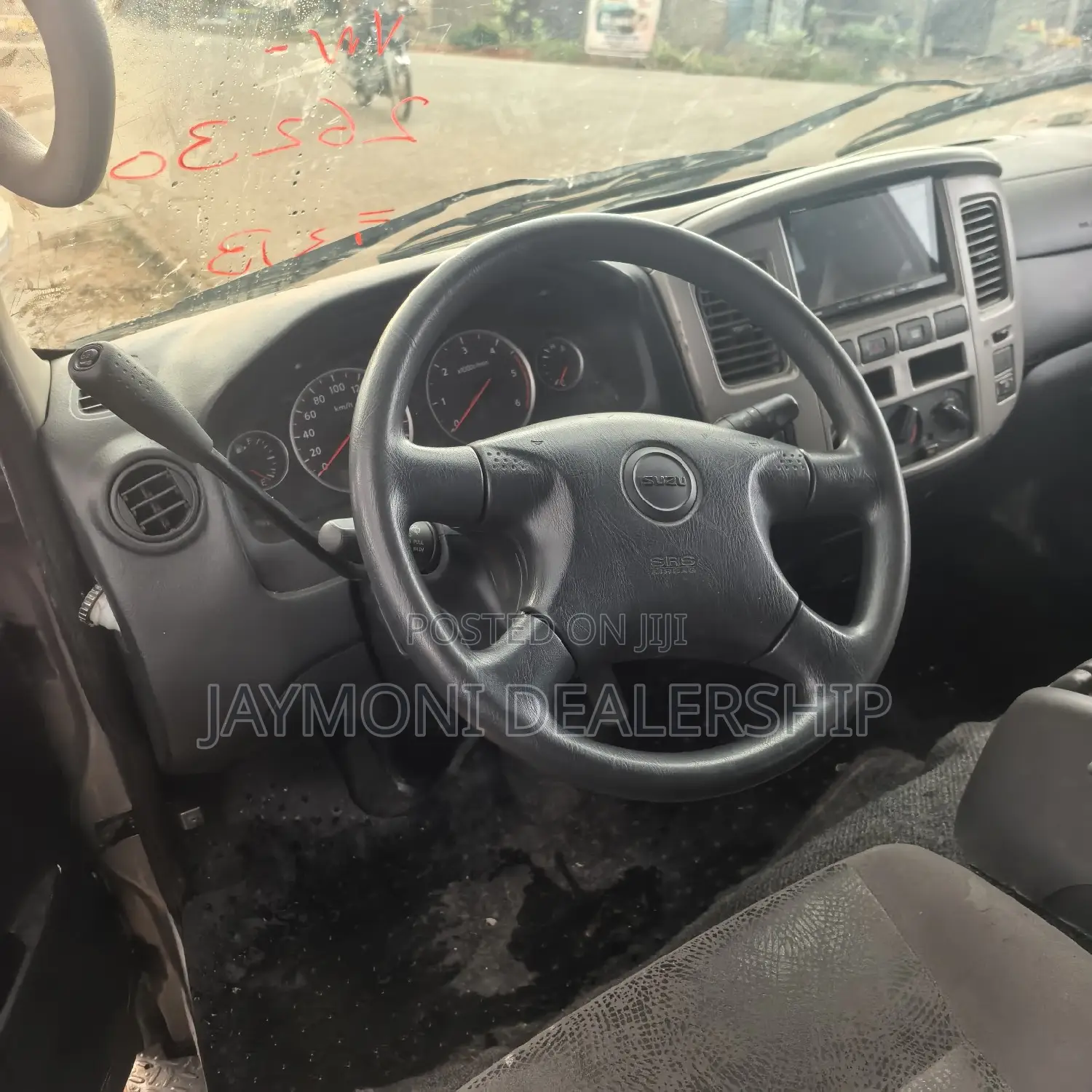 Nissan Caravan (Urvan) 2013 Grey