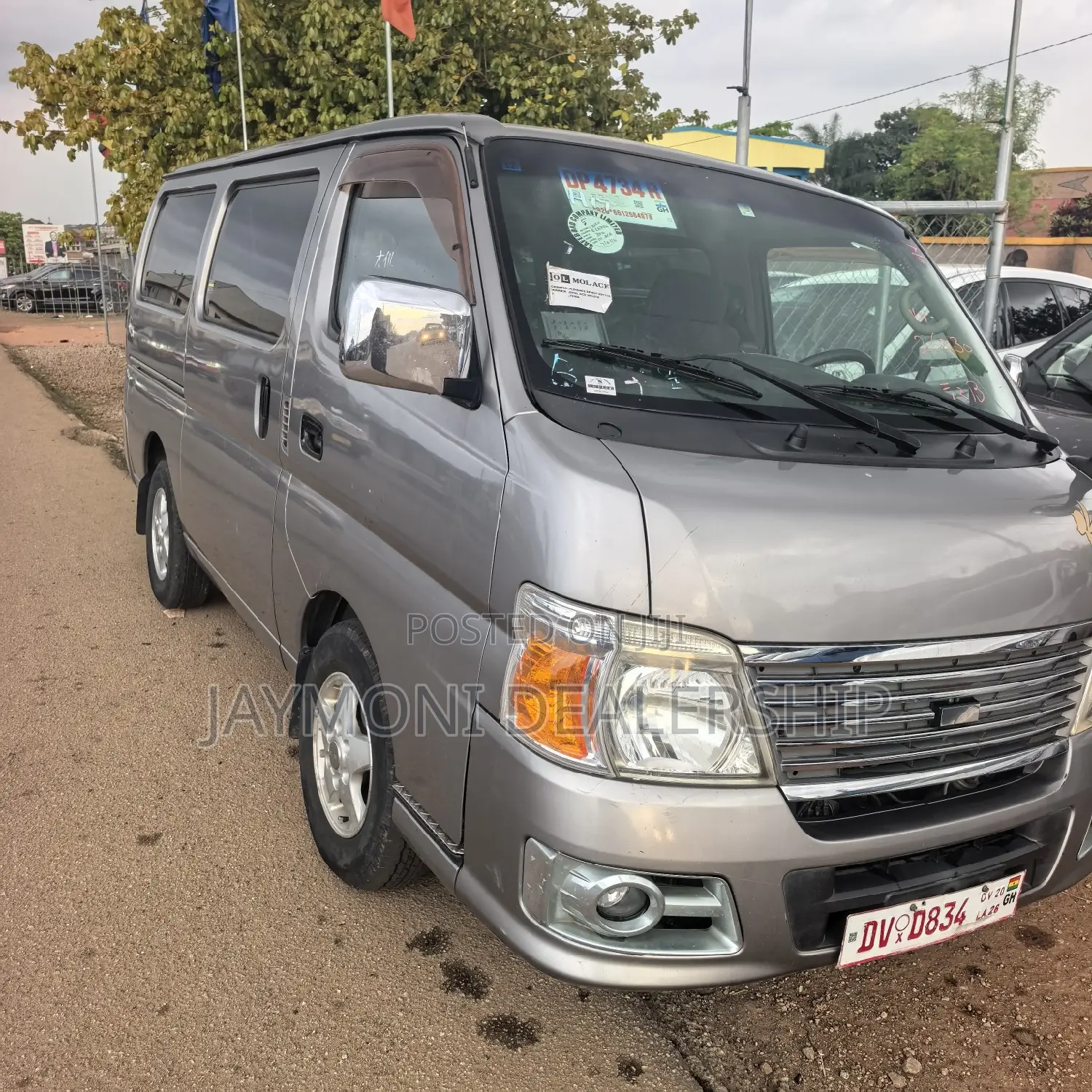 Nissan Caravan (Urvan) 2013 Grey