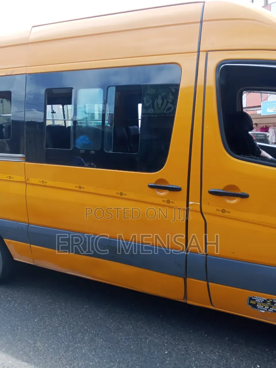 Mercedes-Benz Sprinter 2004 Yellow