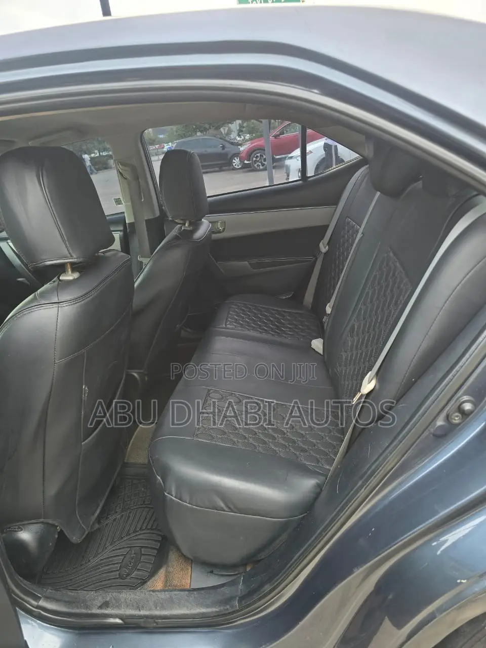 Toyota Corolla L 4dr Sedan (1.8L 4cyl 4A) 2015 Gray