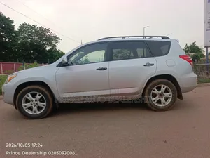 Toyota RAV4 2012 Silver