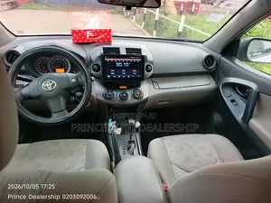 Toyota RAV4 2012 Silver