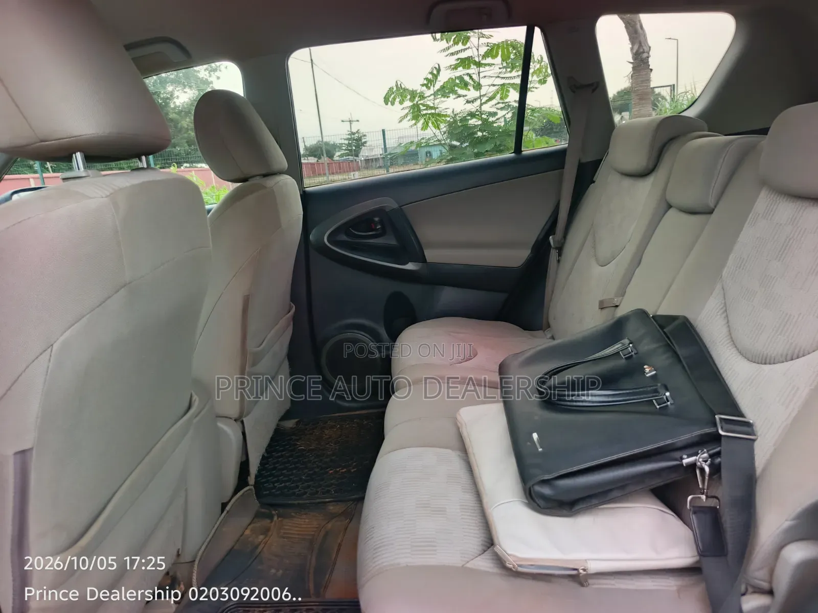 Toyota RAV4 2012 Silver