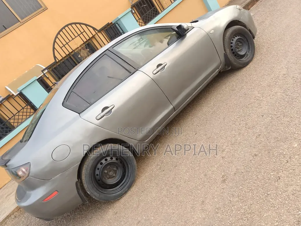 Mazda 3 2.0 i Sport Sedan Automatic 2010 Gray