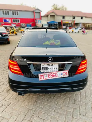 Mercedes-Benz C250 2012 Black