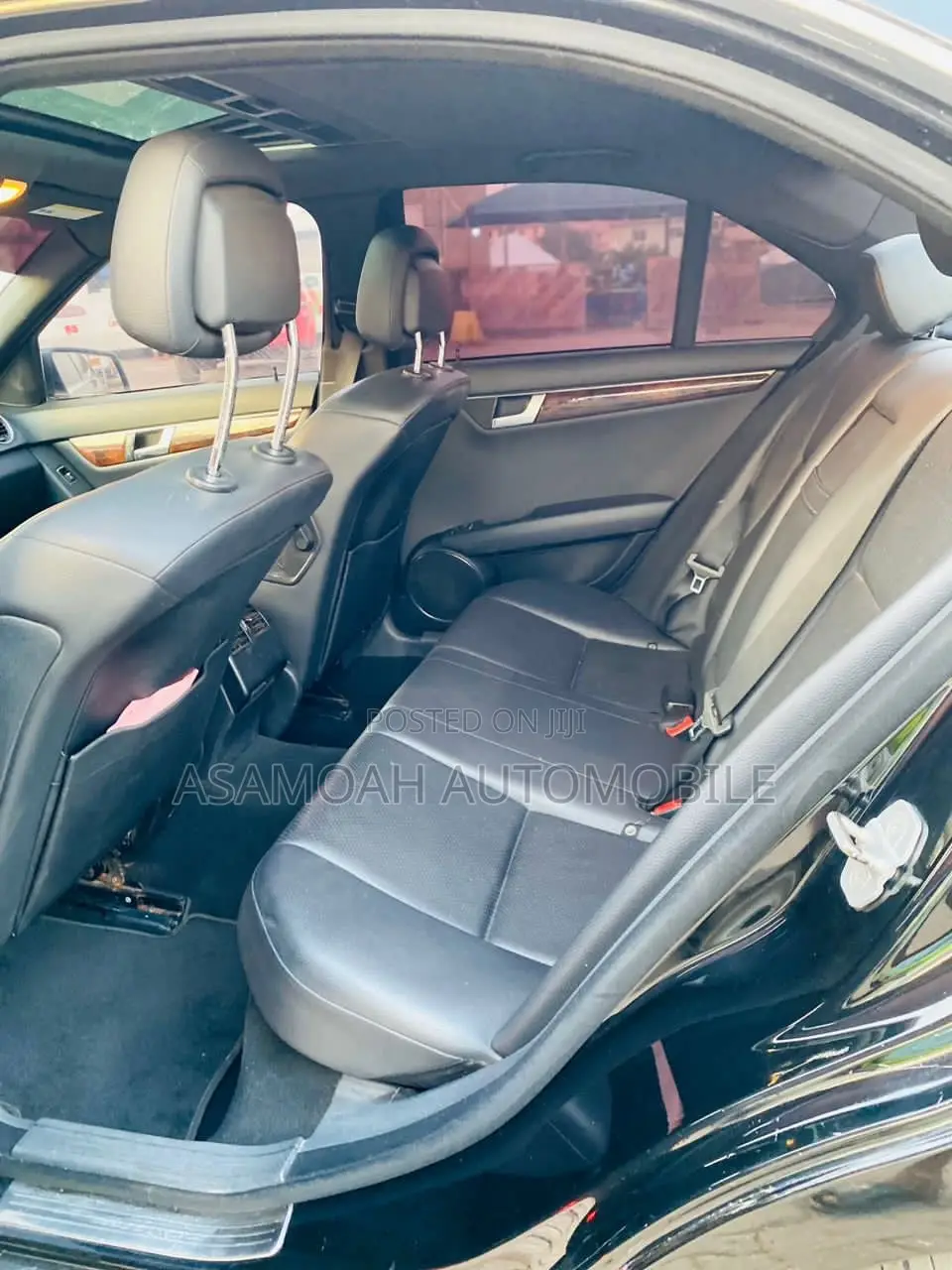 Mercedes-Benz C250 2012 Black