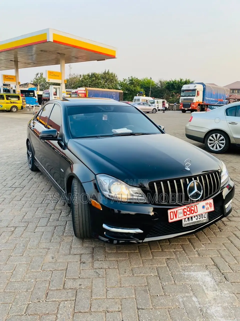 Mercedes-Benz C250 2012 Black