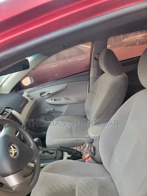 Toyota Corolla LE 4dr Sedan (1.8L 4cyl 4A) 2010 Red
