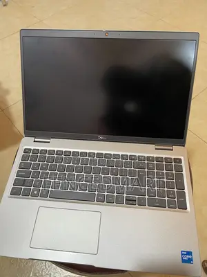 Laptop Dell Latitude 5520 8GB Intel Core i5 SSD 256GB